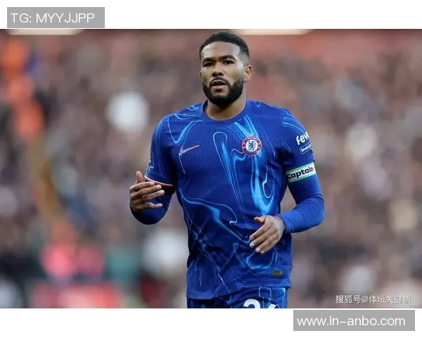 阿什利科尔评选英超最佳后卫阵容内维尔埃弗拉贝尔沃克与我同在